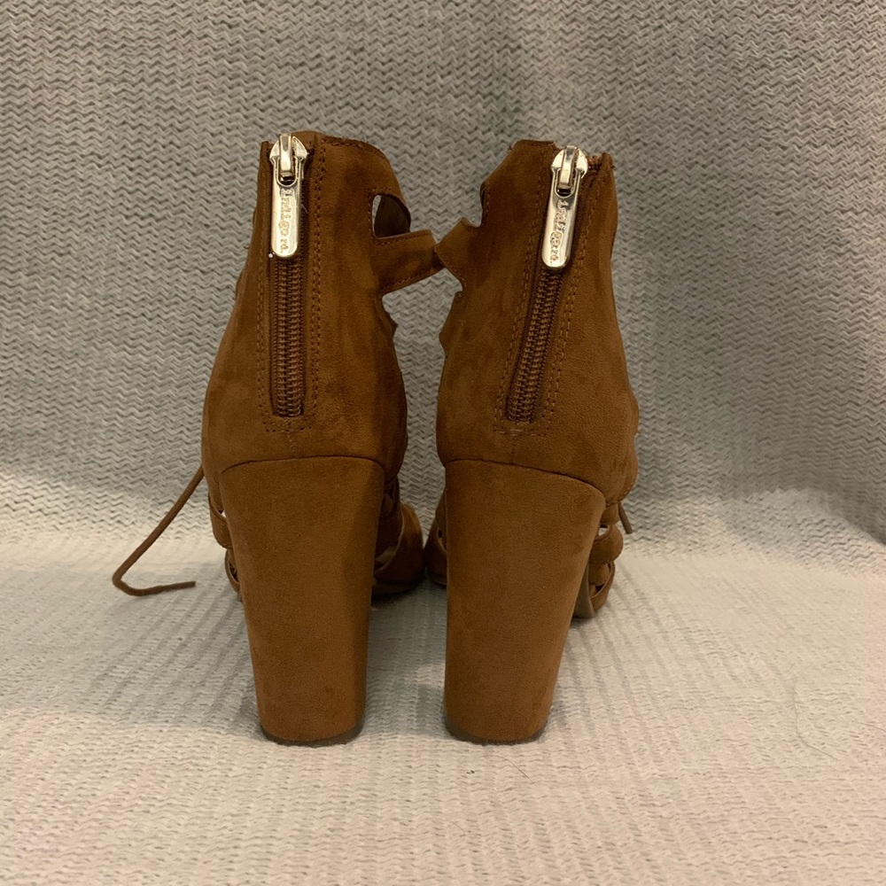 Indigo Rd heels - Picture 3 of 4